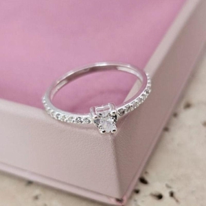 Anel Solitario Coração Cravejado Prata N17