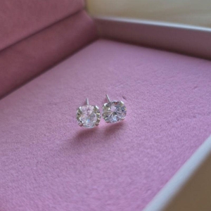 Brinco Ponto de Luz 7mm Cristal Prata