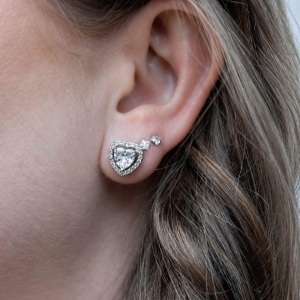 Brinco Coração Cravejado com Zirconia Gde