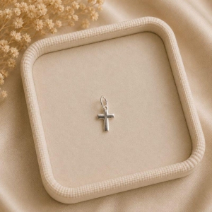 Pingente Mini Cruz Lisa para montagem (0,9x0,7cm)