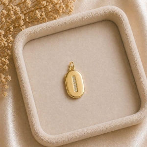 Pingente Letra Oval Cravejada I (19x10mm)