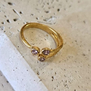 Anel Três Zirconias Rosa  N16