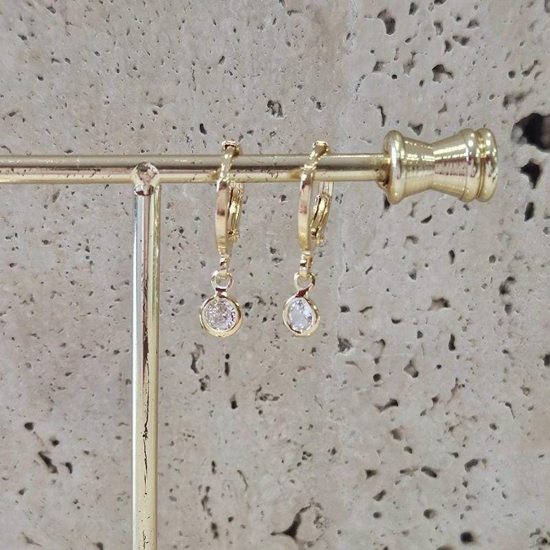 Brinco Argola com Zirconia 4mm