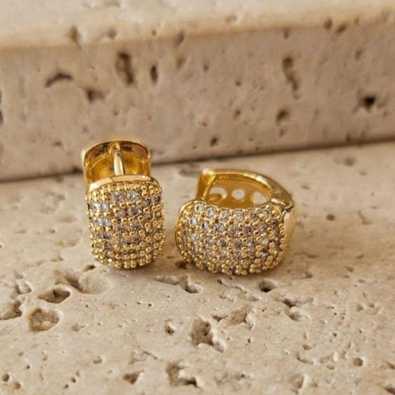 Brinco Argola Cravejada 6 Fileiras