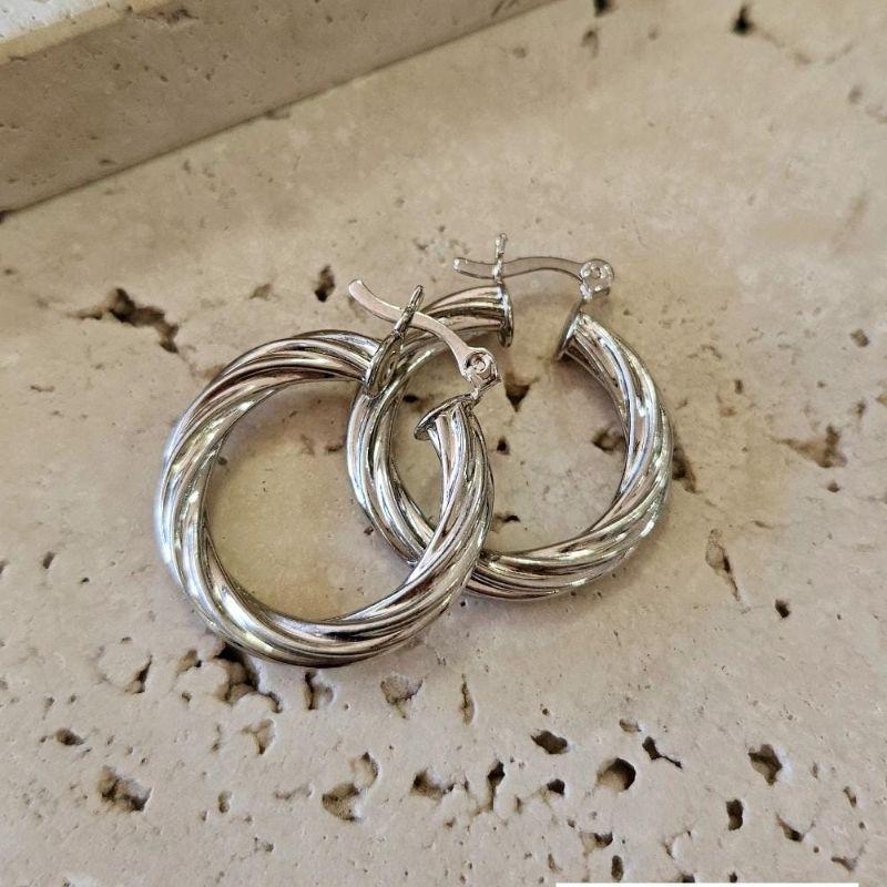 Brinco Argola Torcida Clic