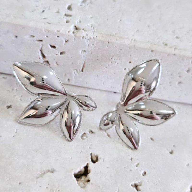 Brinco Meia Flor Média