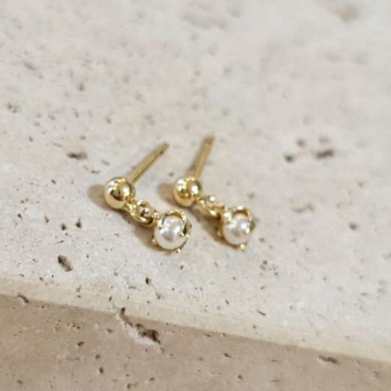 Brinco Perola e Bolinha Pendurado Baby