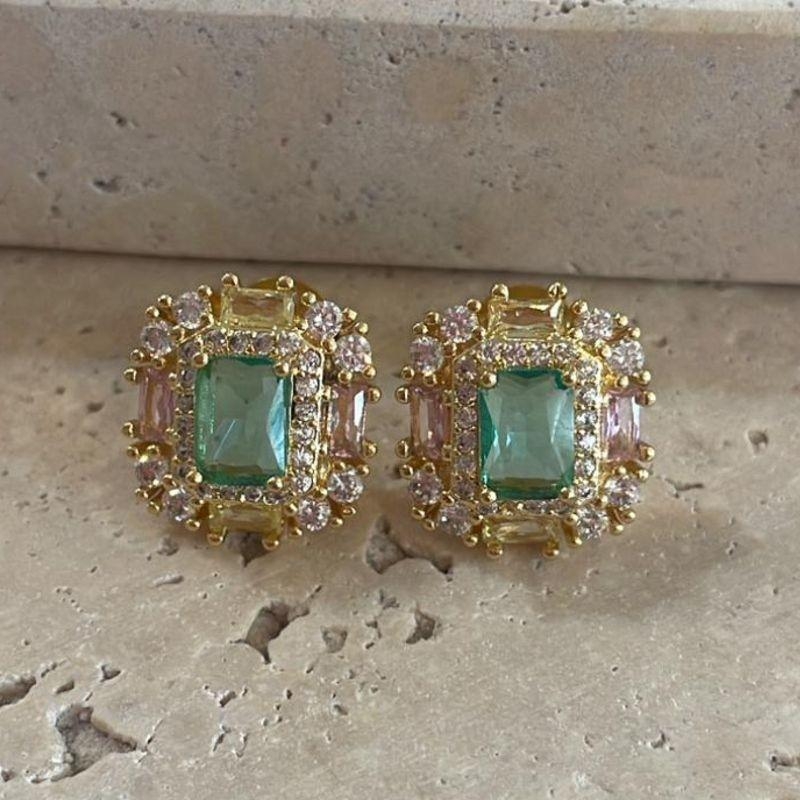 Brinco Retangular Candy Color Cravejado