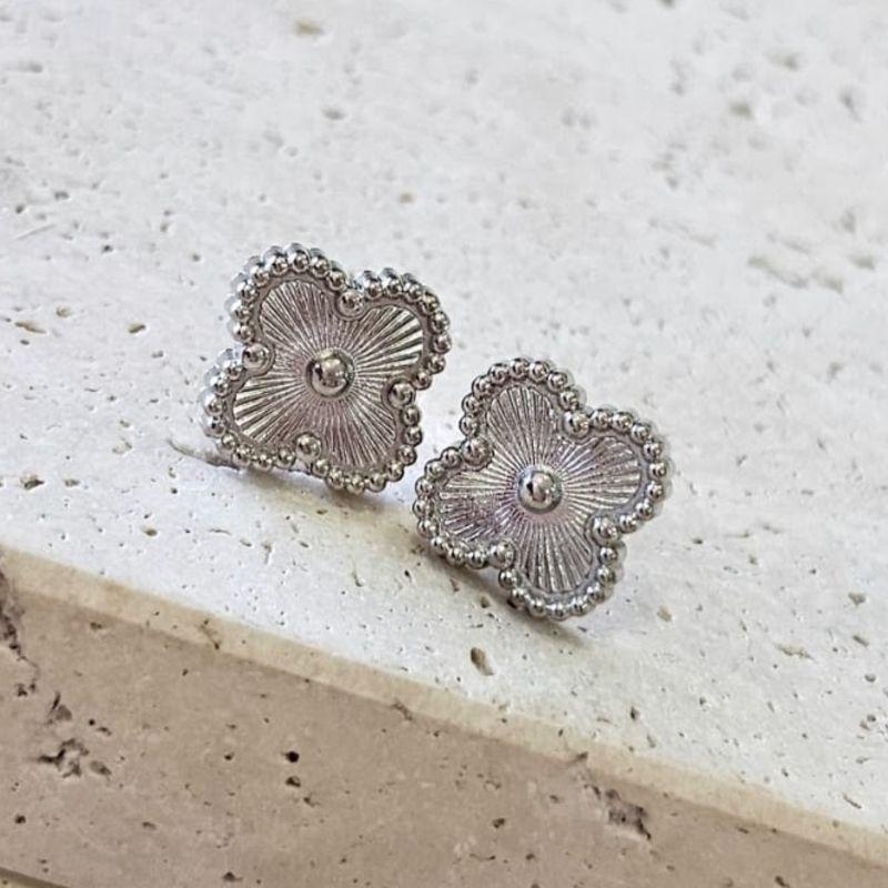 Brinco Van Cleef Gde em Aço Inox