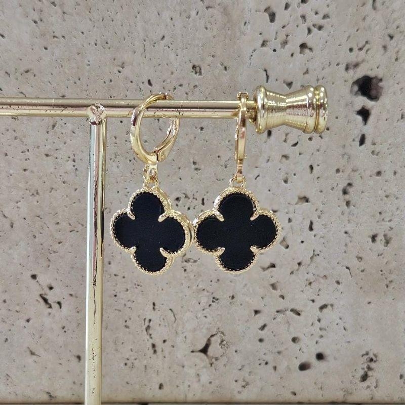 Brinco Van Cleef Negro