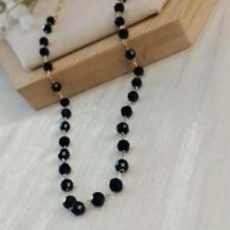 Choker Bolinhas Negras