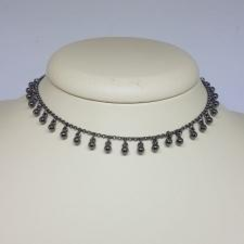 Choker Bolinhas Penduradas