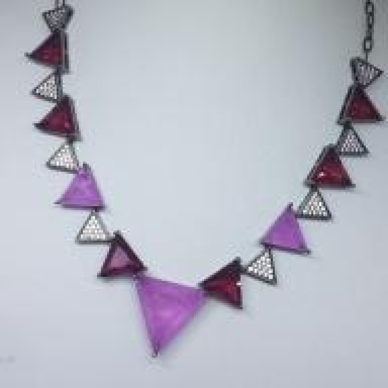 Choker Triangulos Cravejado Rubi