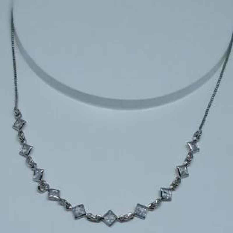 Choker Triangulos de Zirconia R
