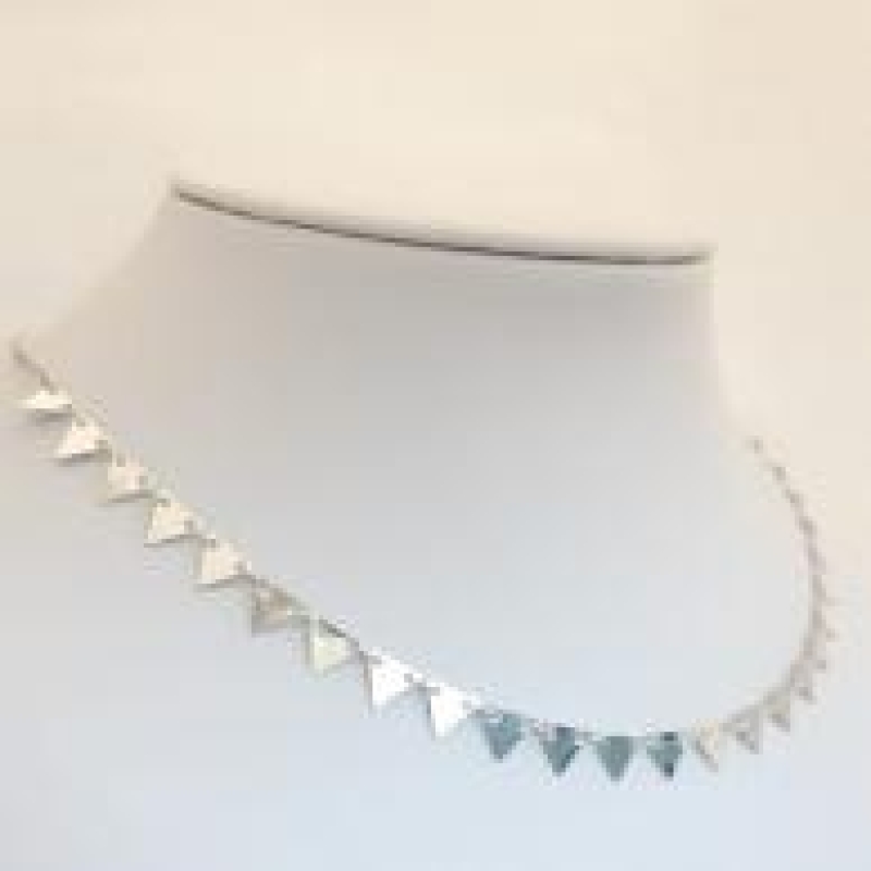 Choker Triangulos R
