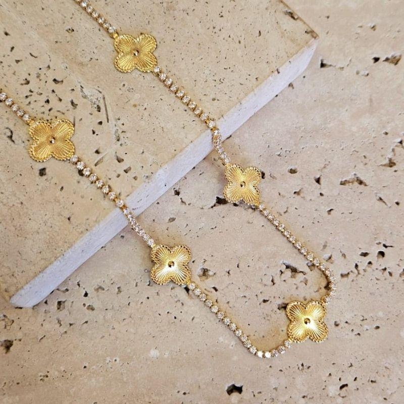 Choker Van Cleef Cravejada