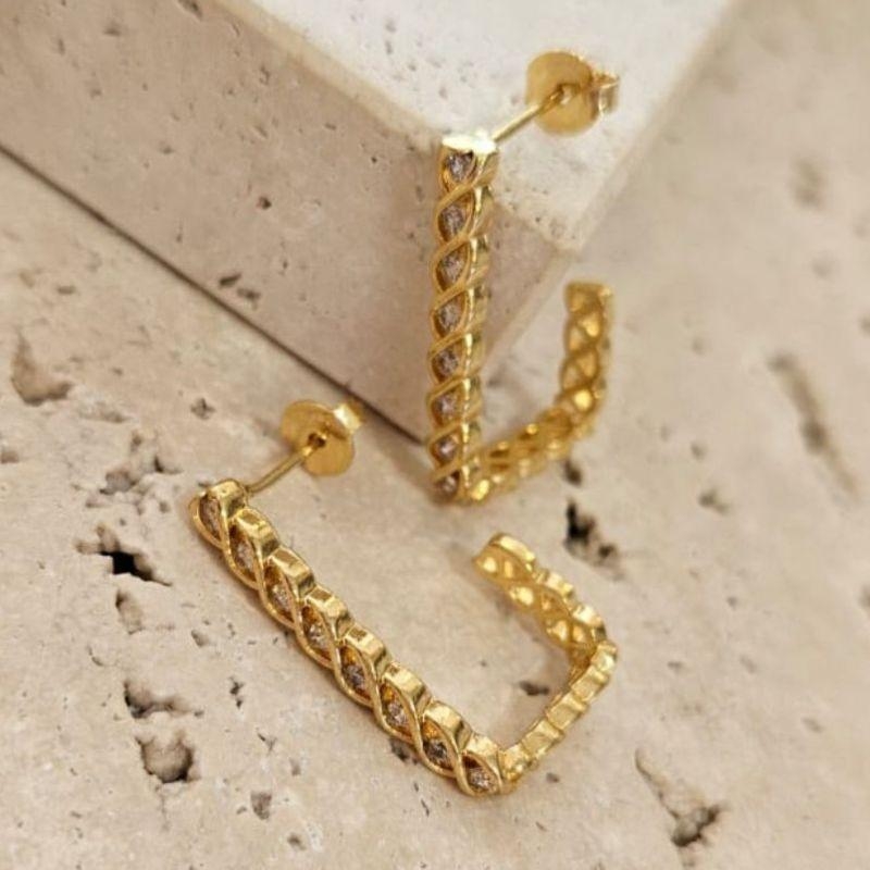 Brinco Argola Retangular Trançada Zirconias
