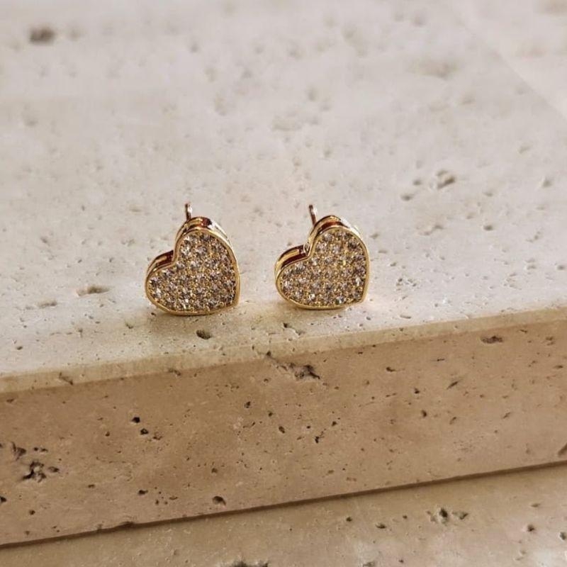 Brinco Coração Cravejado Caixa Medio