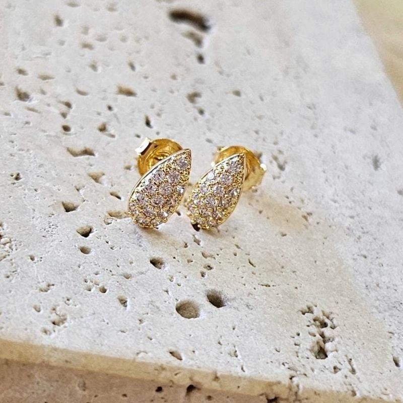 Brinco Gotinha Cravejada