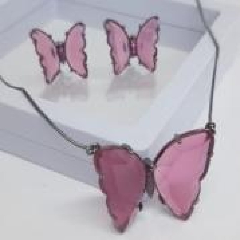 Conjunto Borboleta Pedra Fucsia G