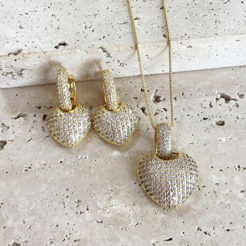 Conjunto Coração Bojudo Cravejado