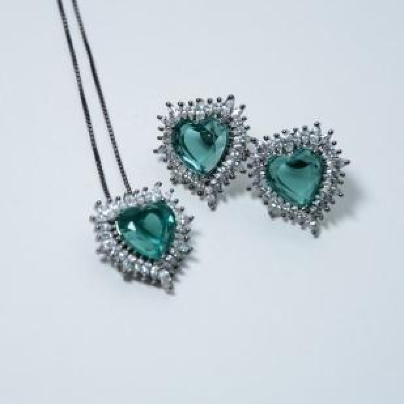 Conjunto Coração Cristal Turmalina Paraiba (Verde)