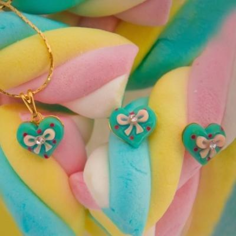 Conjunto Coração Verde com Laço Rosa