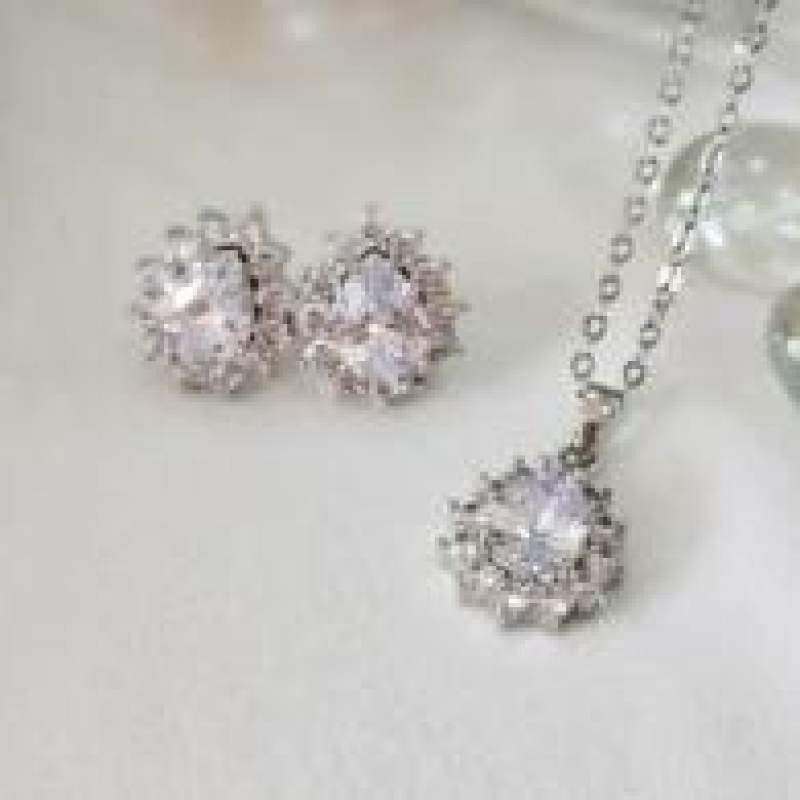 Conjunto Gota Cravejado Zirconia R