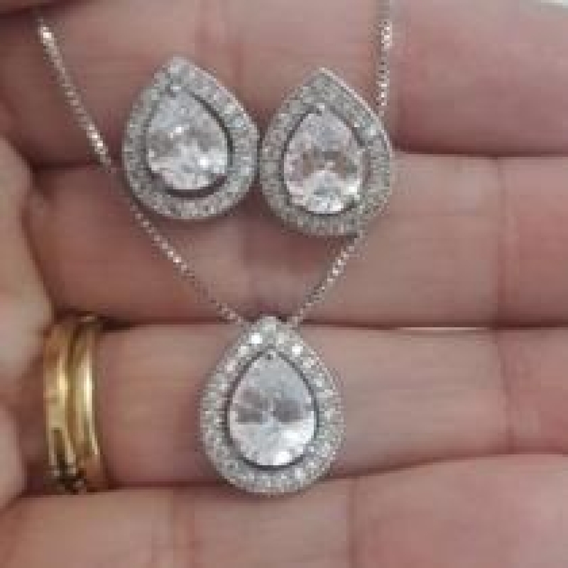 Conjunto Gota Pedra Central Colorida R