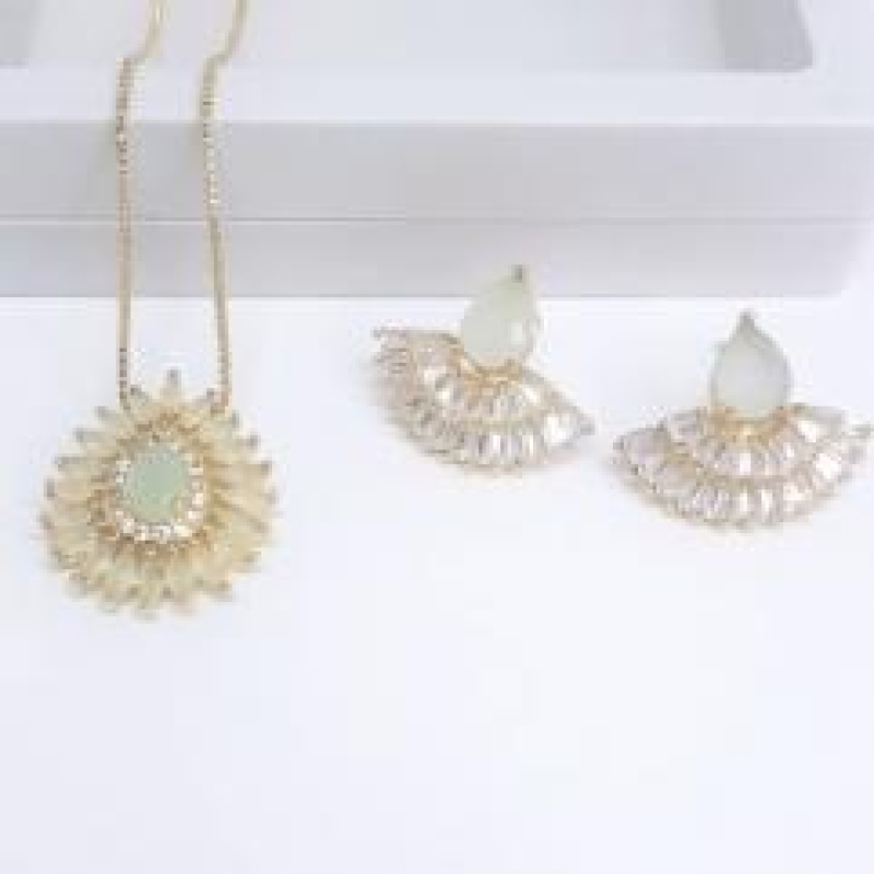 Conjunto Navete com Pedra Verde