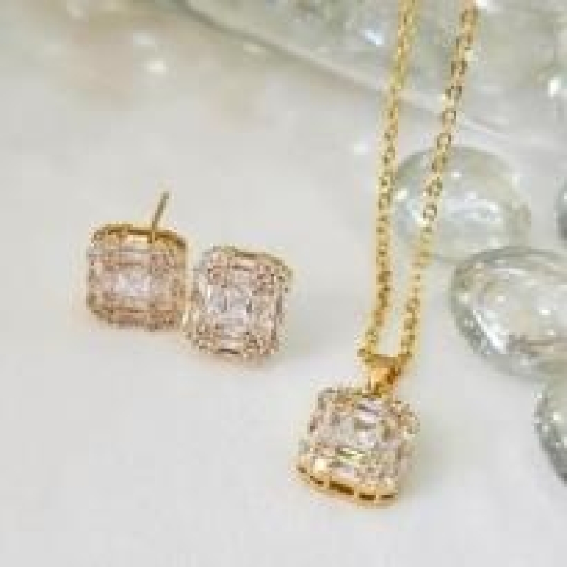 Conjunto Quadrado Cravejado Zirconia