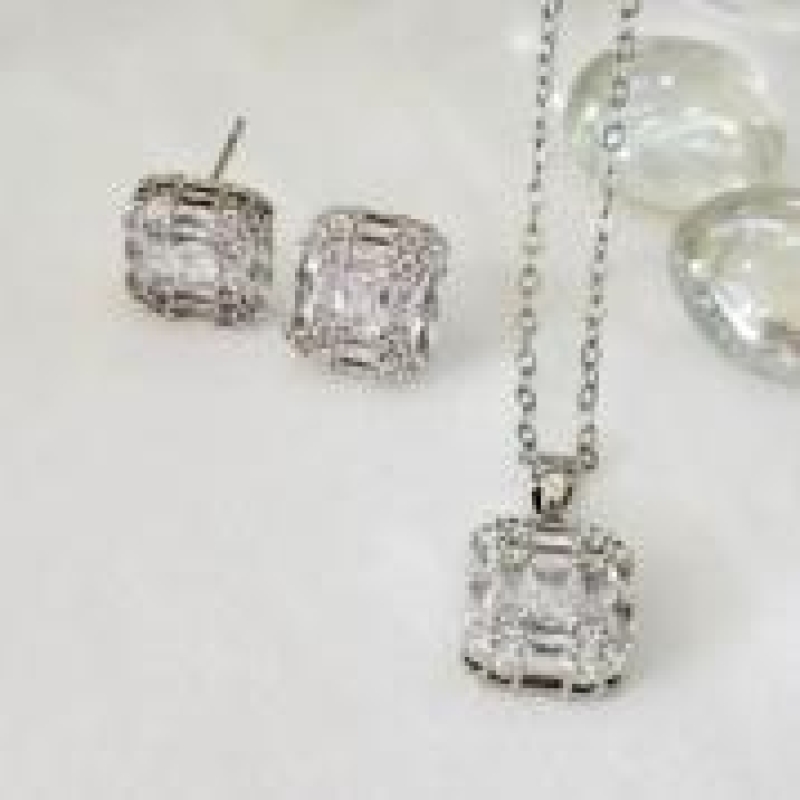 Conjunto Quadrado Cravejado Zirconia 