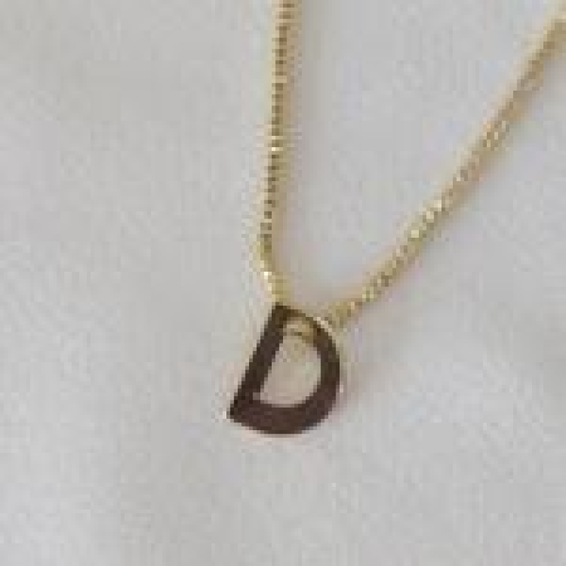 Gargantilha Letra D Mini