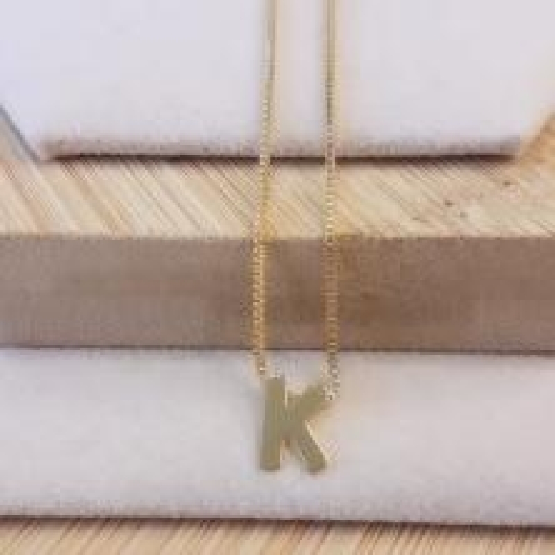 Gargantilha Letra K Mini