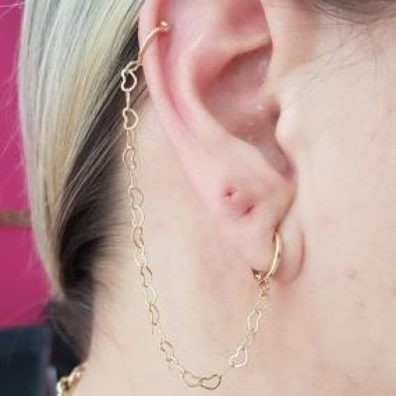 Piercing Corrente de Corações 