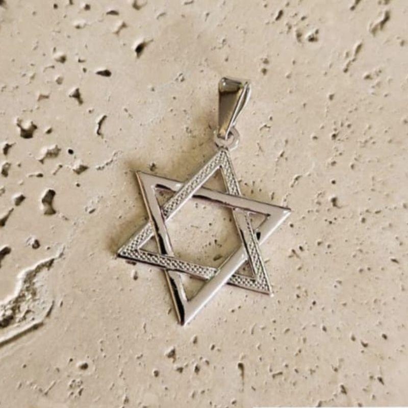 Pingente Estrela de Davi (2,0x2,4cm)