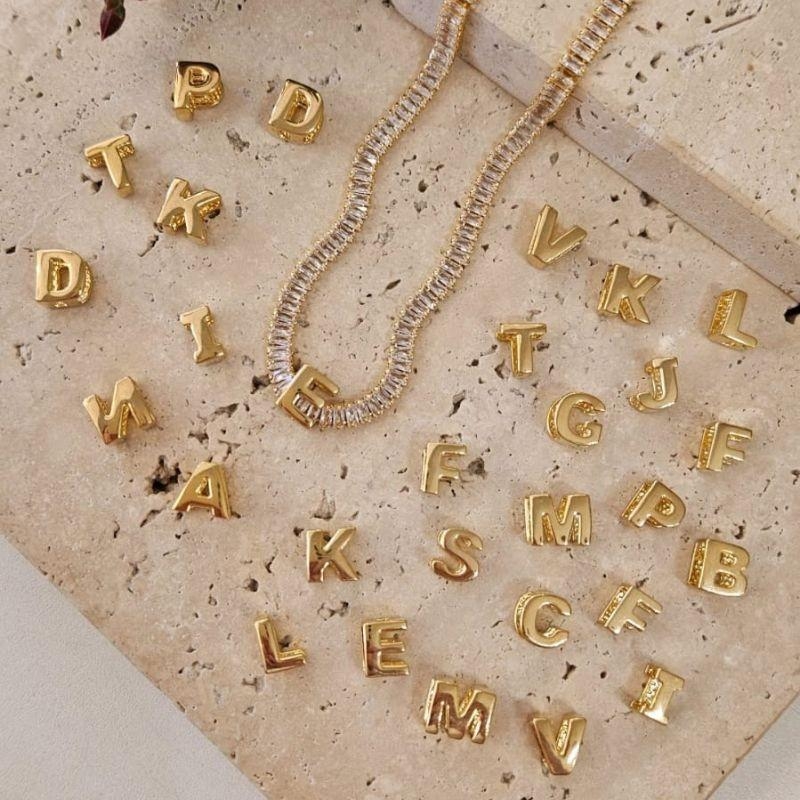 Pingente Letras Vazadas Diversas 1,0cm