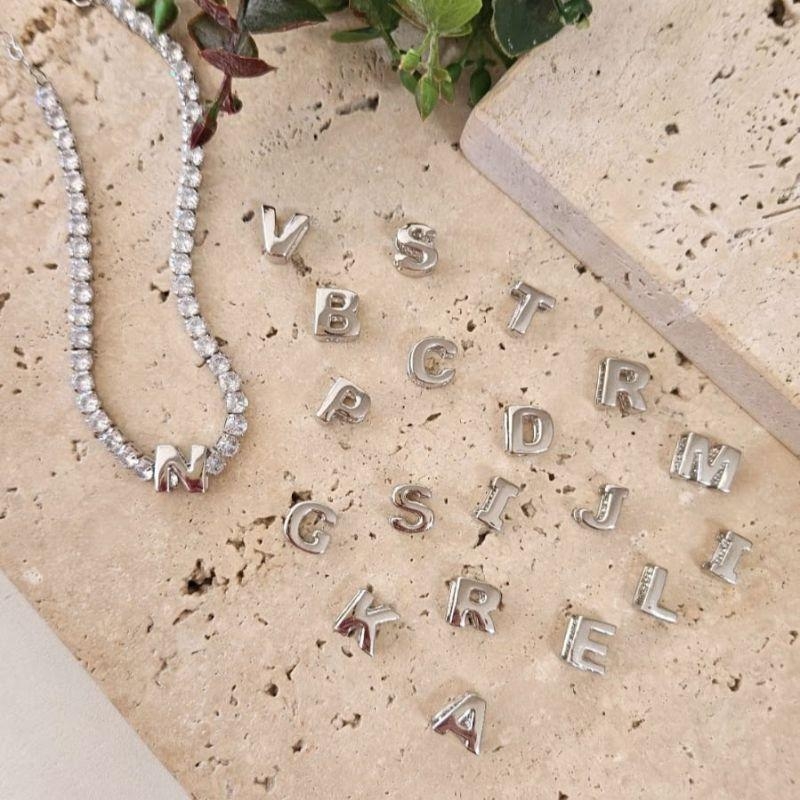 Pingente Letras Vazadas Diversas 1,0cm