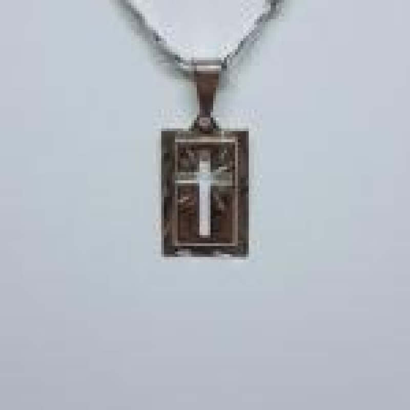 Pingente Placa com Cruz Vazada R