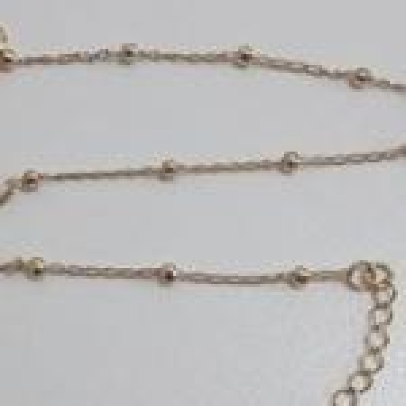 Tornozeleira Bolinhas com Coração Pendurado na Ponta