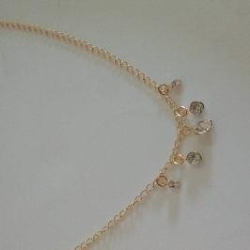 Tornozeleira Cristais Pendurados no Meio