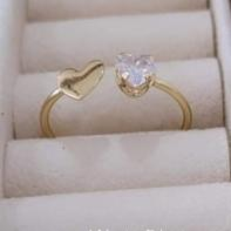 Anel Coração Chapinha e Zirconia 