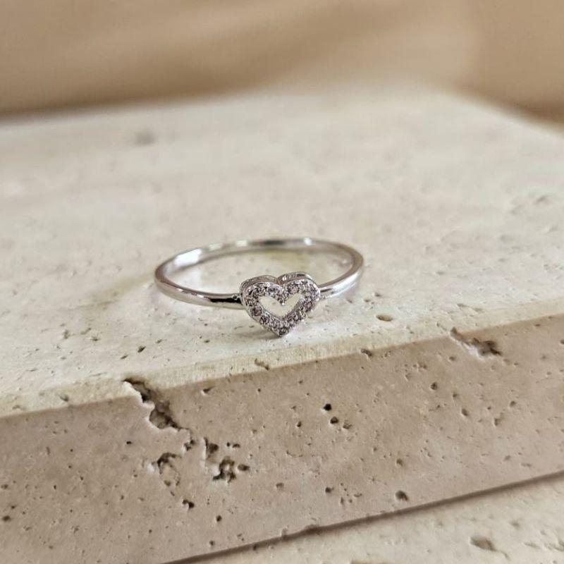 Anel Coração Cravejado Vazado Mini