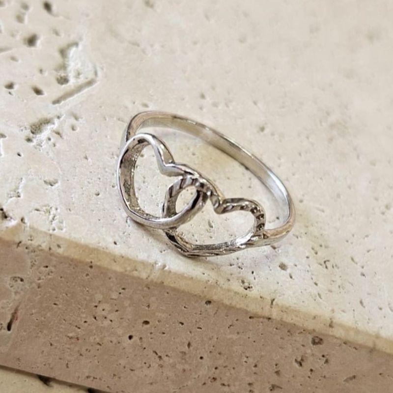 Anel Dois Corações Vazados