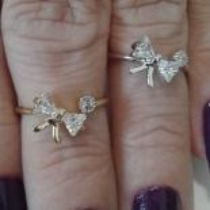 Anel Falange Lacinho com Ponto de Luz 