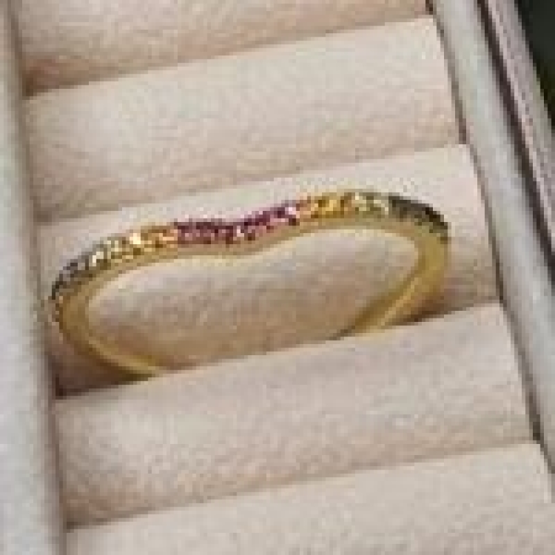 Anel Formato de Coração Cravejado Colorido