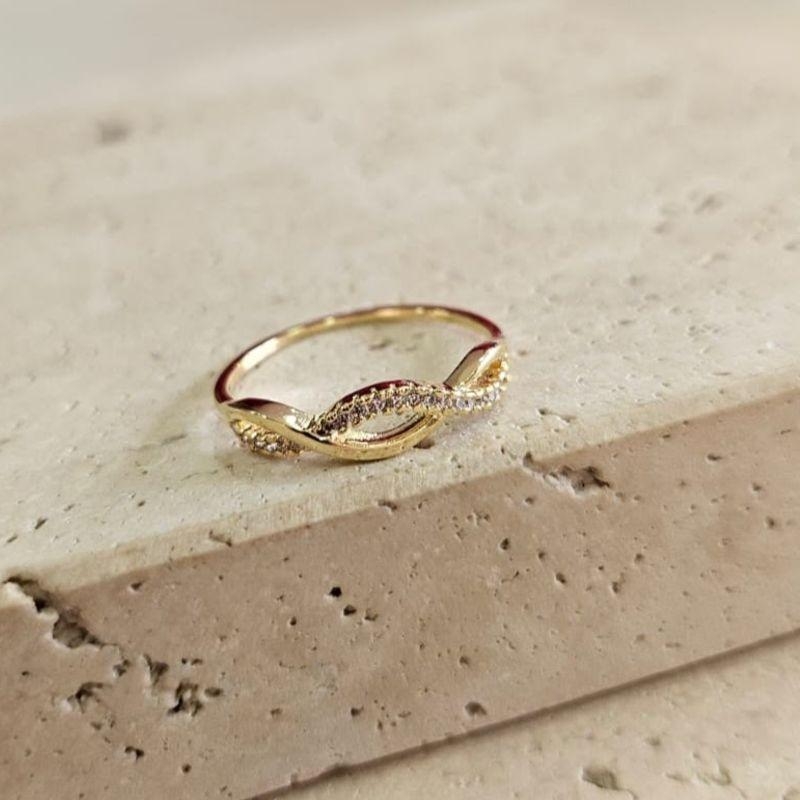 Anel Ondulado Liso e Cravejado