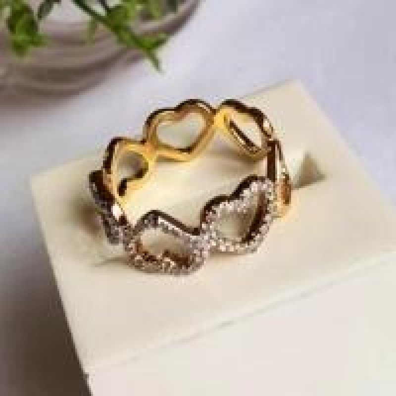 Anel Tres Corações Cravejados Quatro Liso