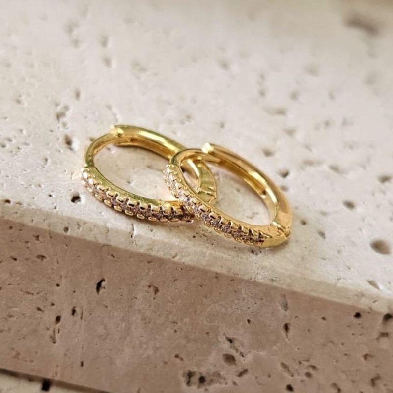 Brinco Argola Cravejada Fina Gde