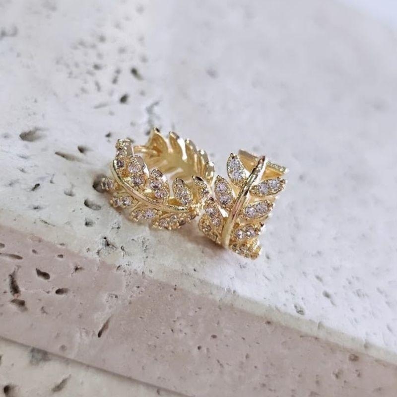 Brinco Argola Folhas Cravejada Media